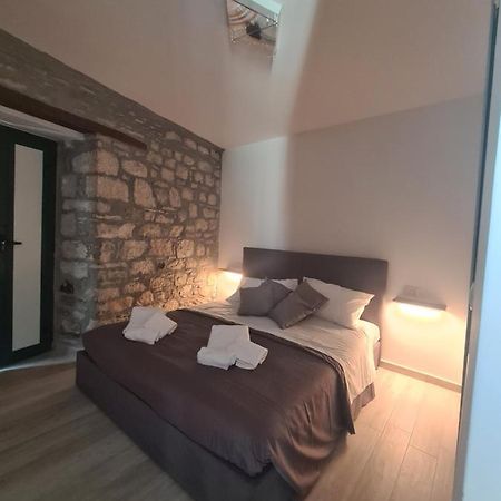 Il Campanile Hotell Santa Maria del Molise Exteriör bild